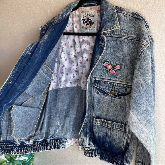 ✨Vintage East West | Oversized Acid Wash Floral Denim Jean Jacket - Picture 9 of 16